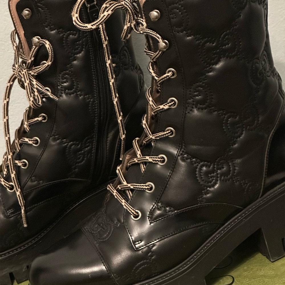 Gucci black leather GG quilted monogram boots - Picture 13 of 16